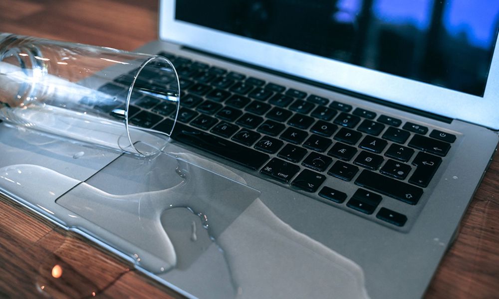 Notebook Bilgisayarınıza Sıvı Temas Ederse