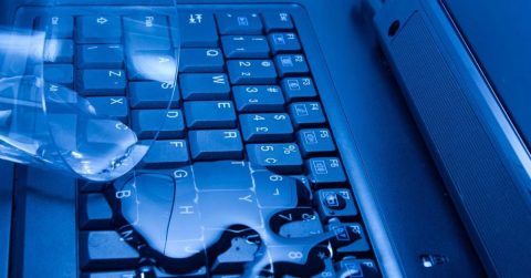 Notebook Bilgisayarınıza Sıvı Temas Ederse