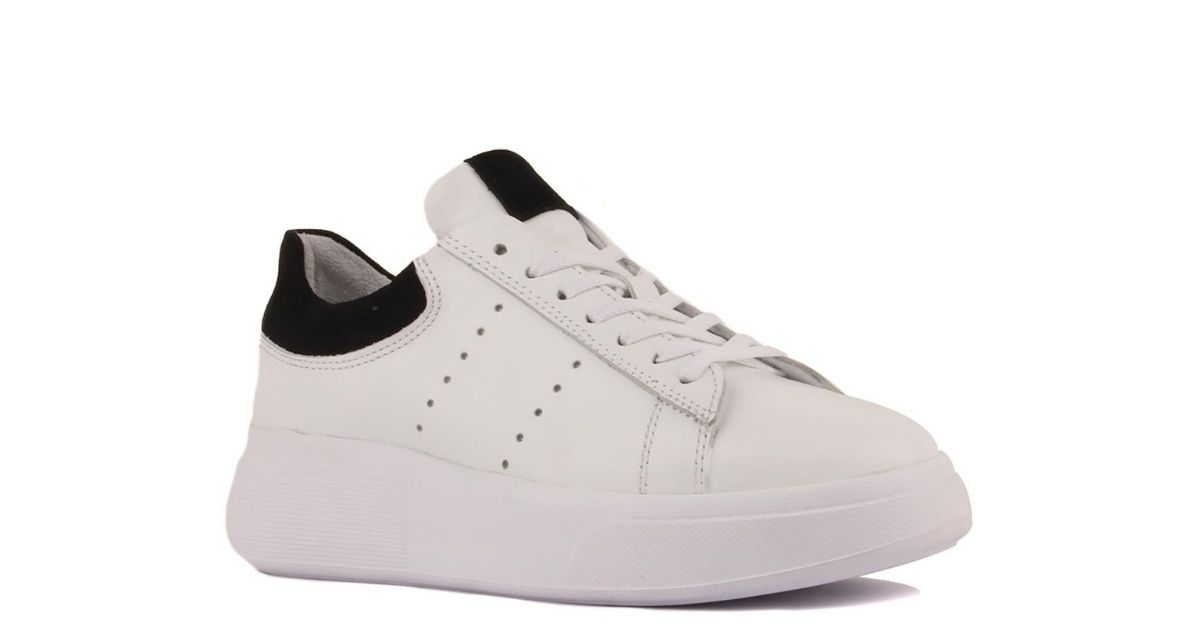 Deri Bağcıklı Kadın Günlük Ayakkabı Deri Bağcıklı Kadın Günlük Ayakkabı